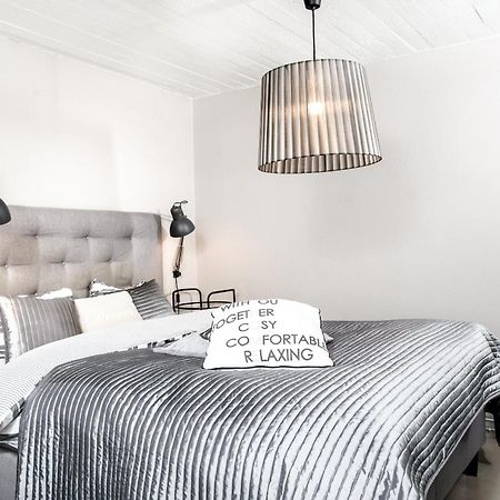 Vivante Basement Accommodation Порвоо Экстерьер фото