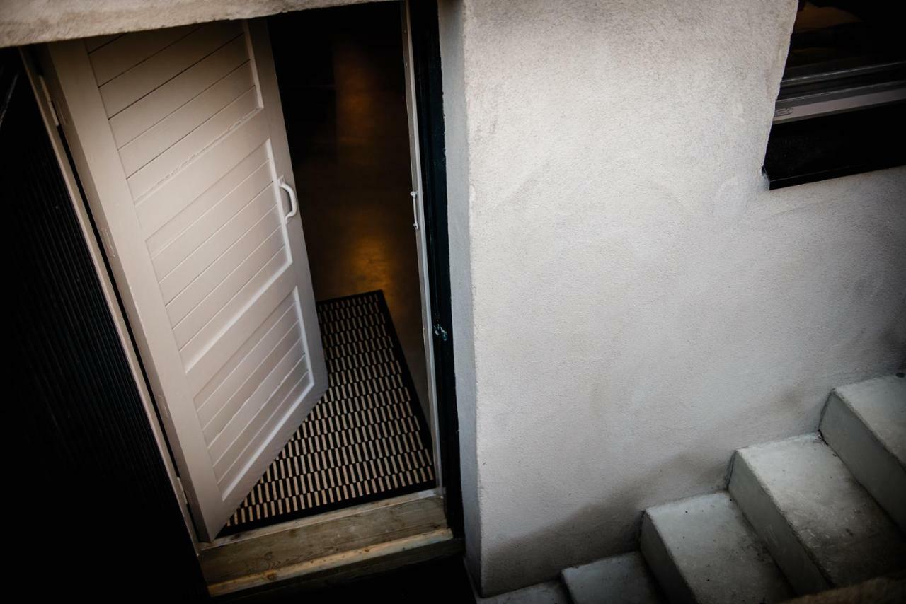 Vivante Basement Accommodation Порвоо Экстерьер фото